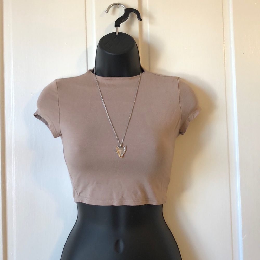 White crop top & tan Crop top. Size small. BUNDLE deal!!! 🤍🤎